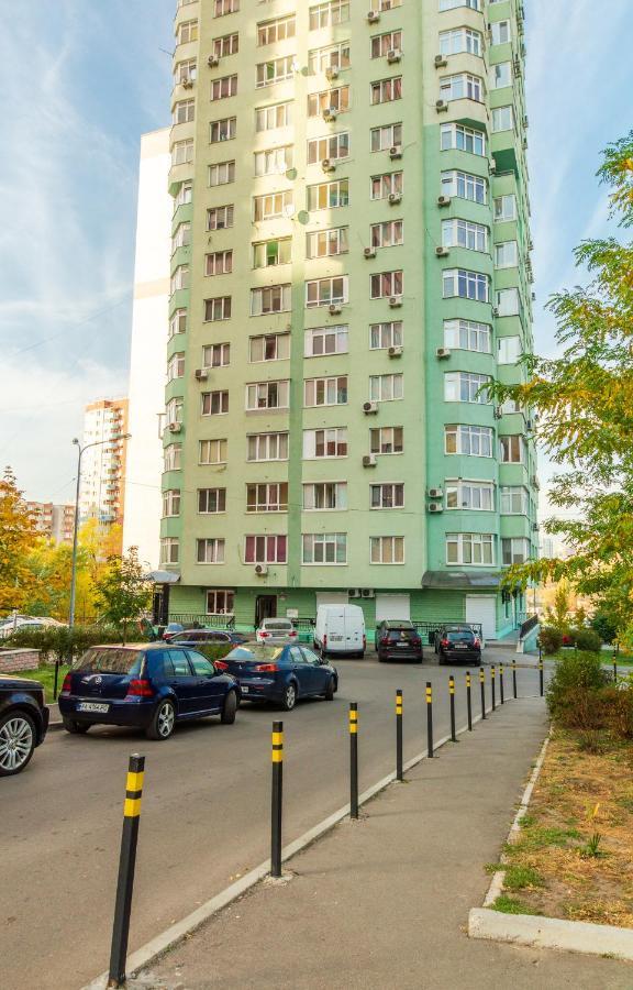 Квартиры По Улице Феодосийская, 1-А Киев Екстериор снимка